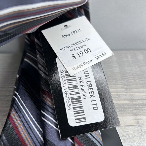 Bundle of 2 men’s ties new with tags - Picture 7 of 10